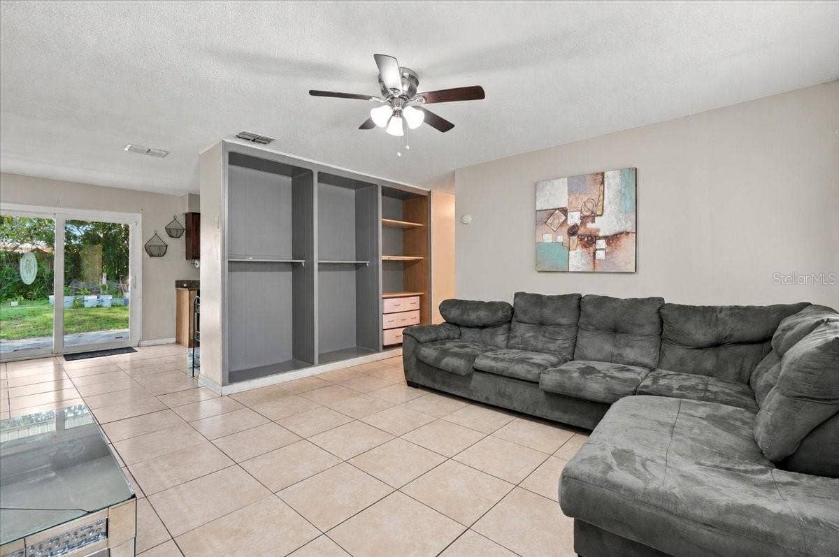 1096 CAREFREE COVE DRIVE, Winter Haven, FL 33881 1096 CAREFREE COVE DRIVE, Winter Haven, FL 33881
