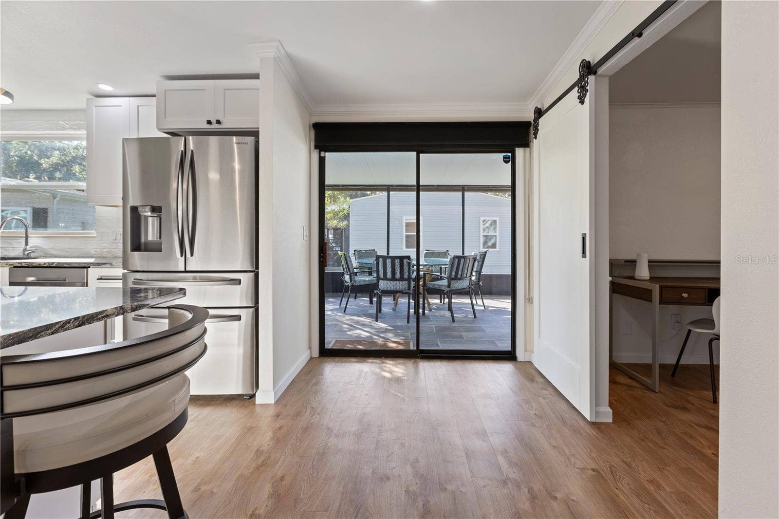 Sliding Doors to Lanai