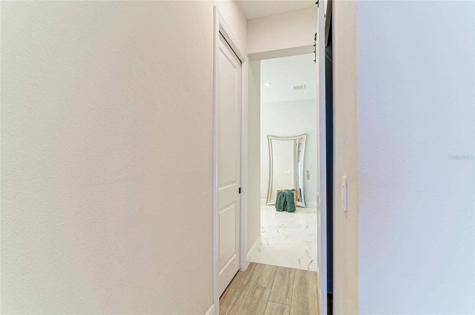 4624 ANTRIM DRIVE, Sarasota, FL 34240 4624 ANTRIM DRIVE, Sarasota, FL 34240