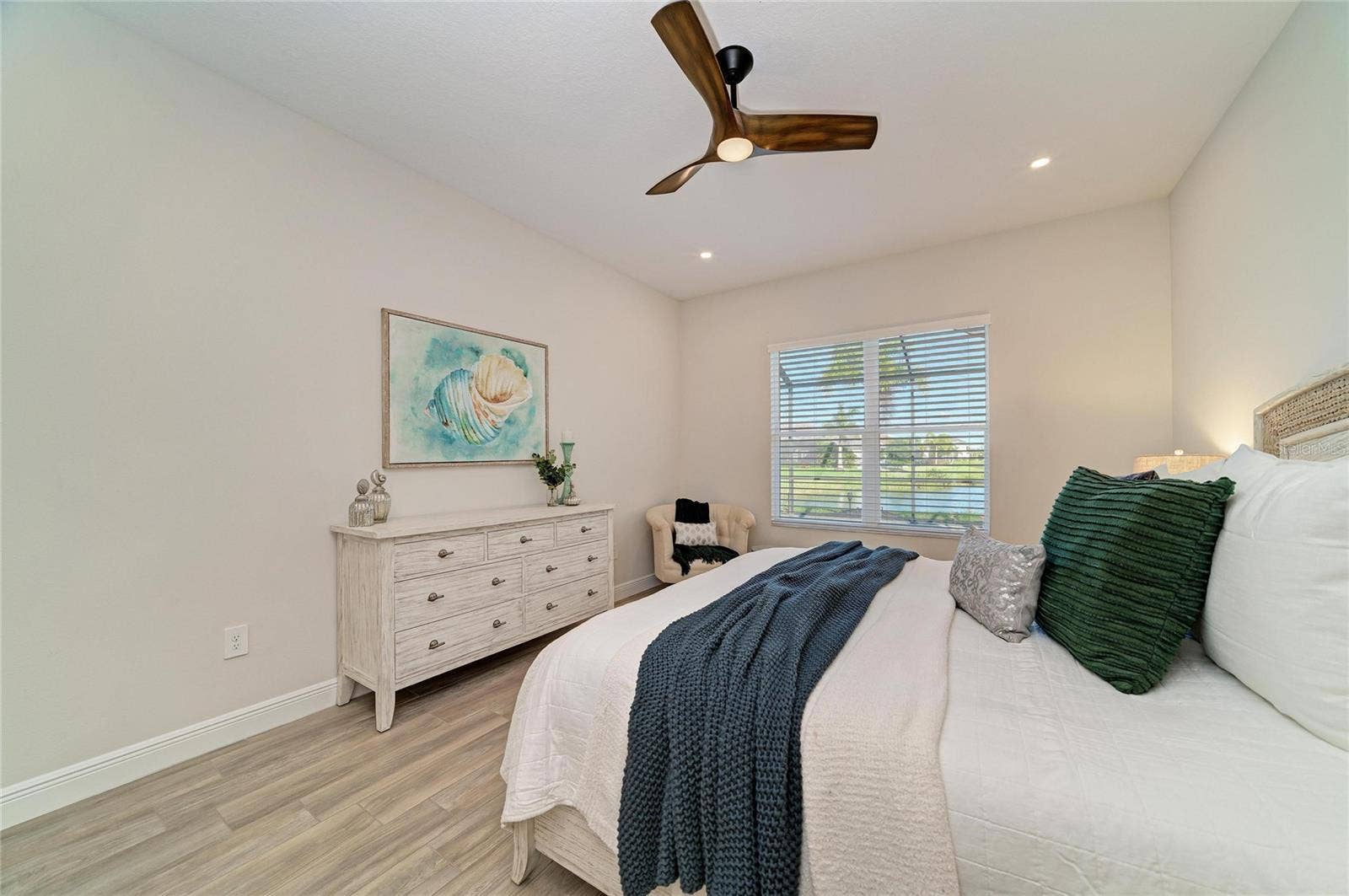4624 ANTRIM DRIVE, Sarasota, FL 34240 4624 ANTRIM DRIVE, Sarasota, FL 34240