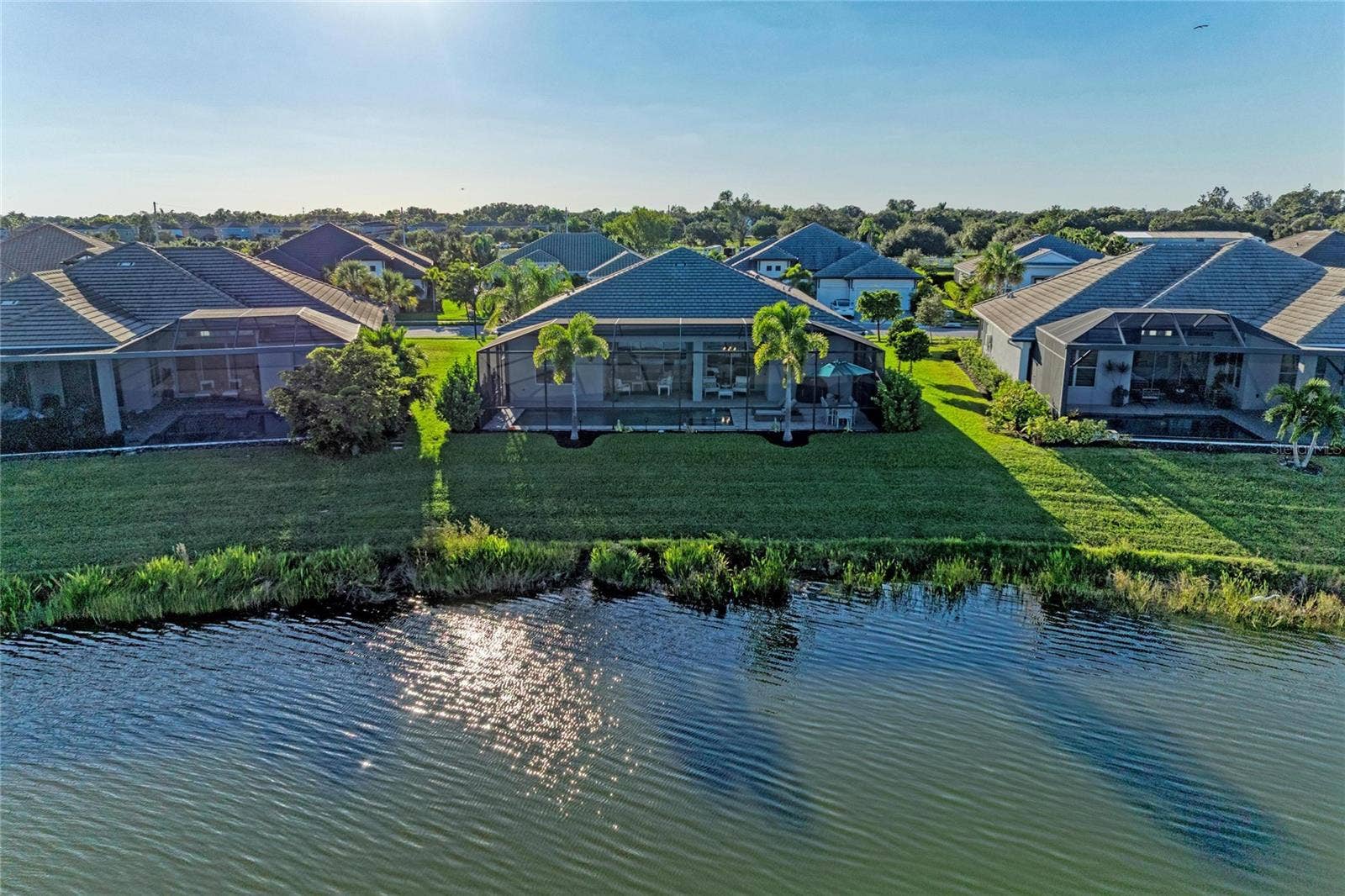 4624 ANTRIM DRIVE, Sarasota, FL 34240 4624 ANTRIM DRIVE, Sarasota, FL 34240