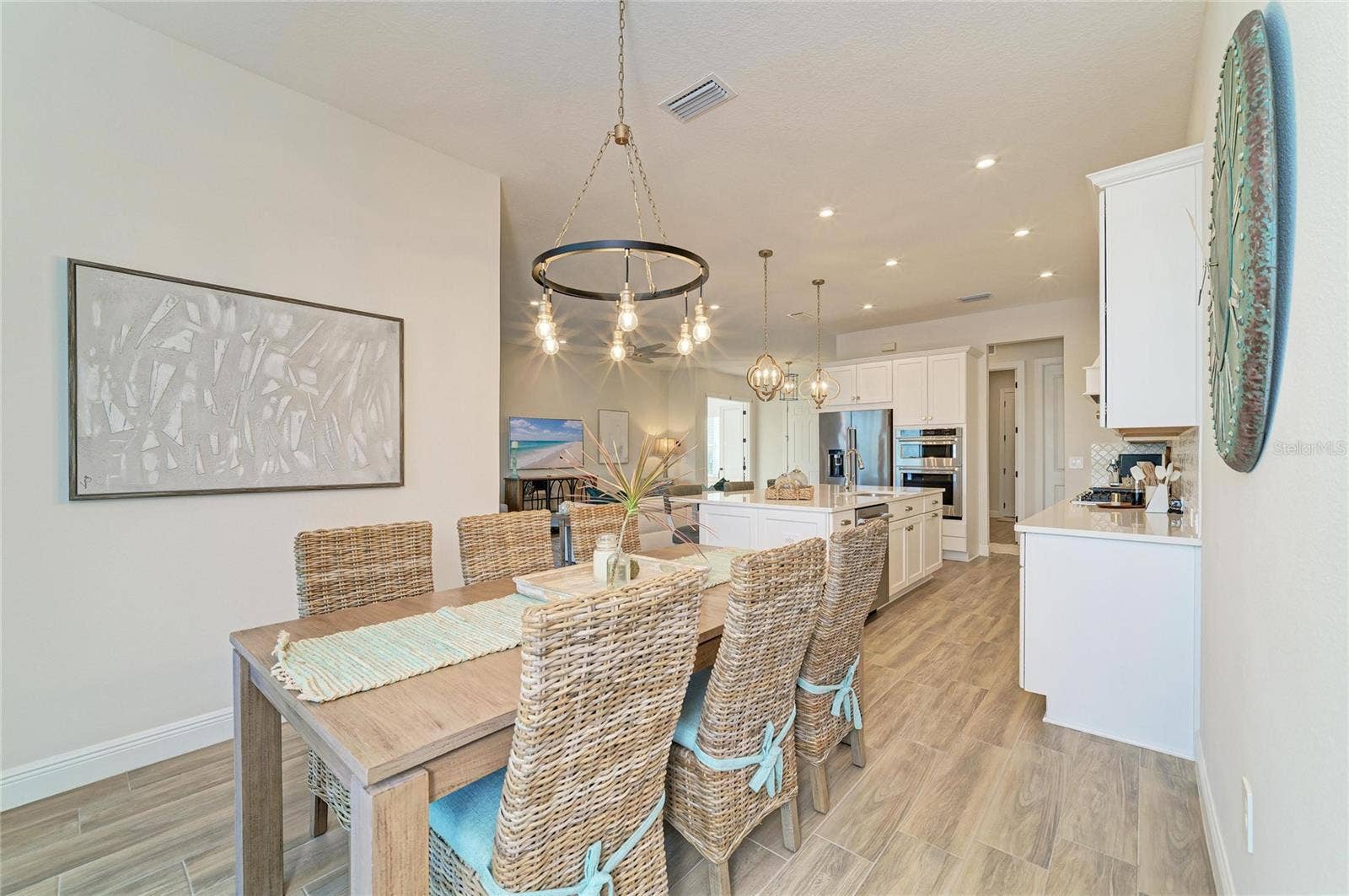 4624 ANTRIM DRIVE, Sarasota, FL 34240 4624 ANTRIM DRIVE, Sarasota, FL 34240