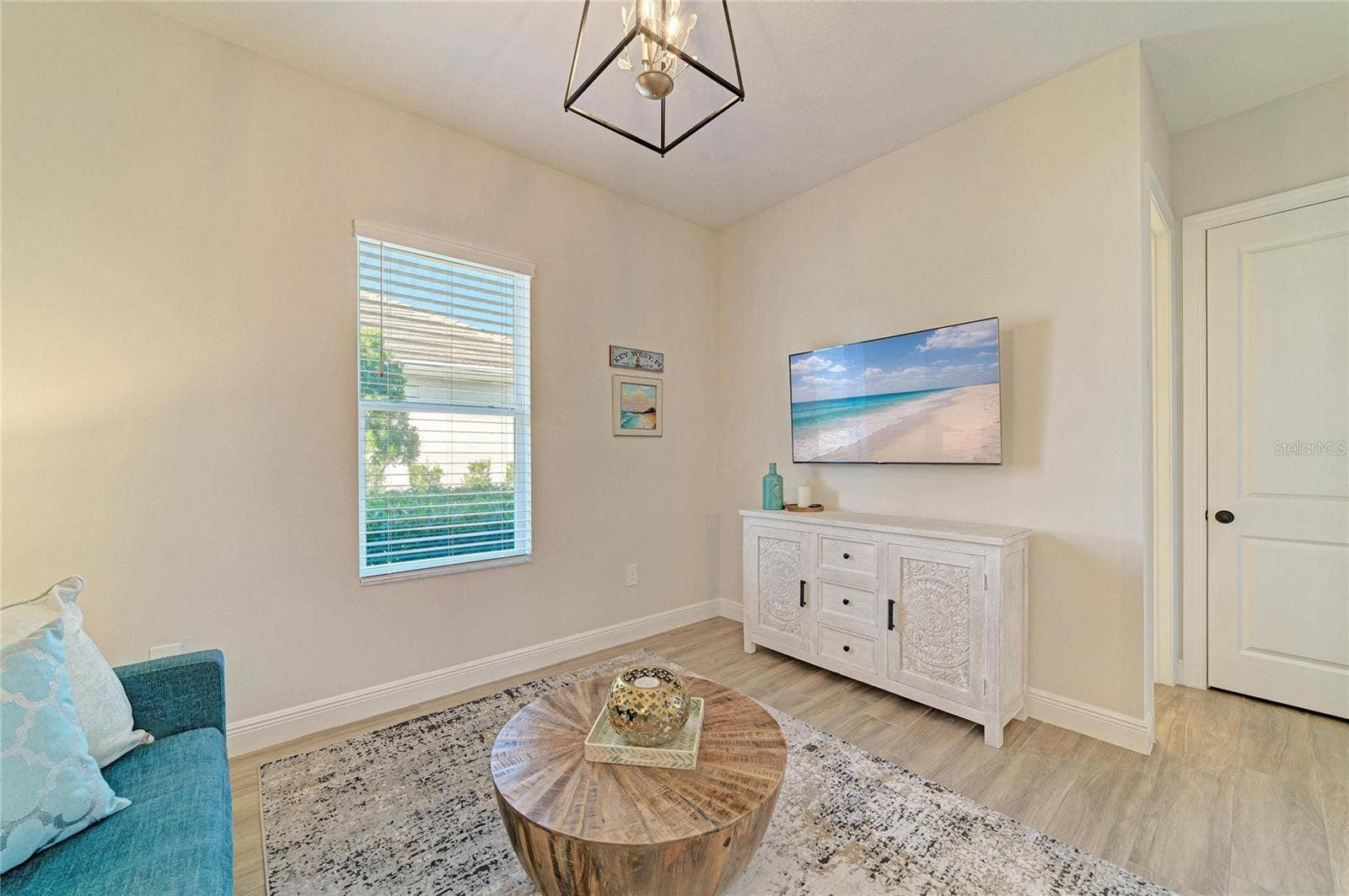 4624 ANTRIM DRIVE, Sarasota, FL 34240 4624 ANTRIM DRIVE, Sarasota, FL 34240
