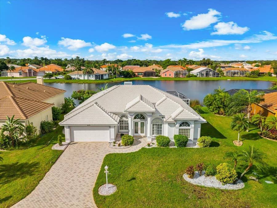 Property photo for 3715 72ND AVE. CIRCLE E, Sarasota, FL