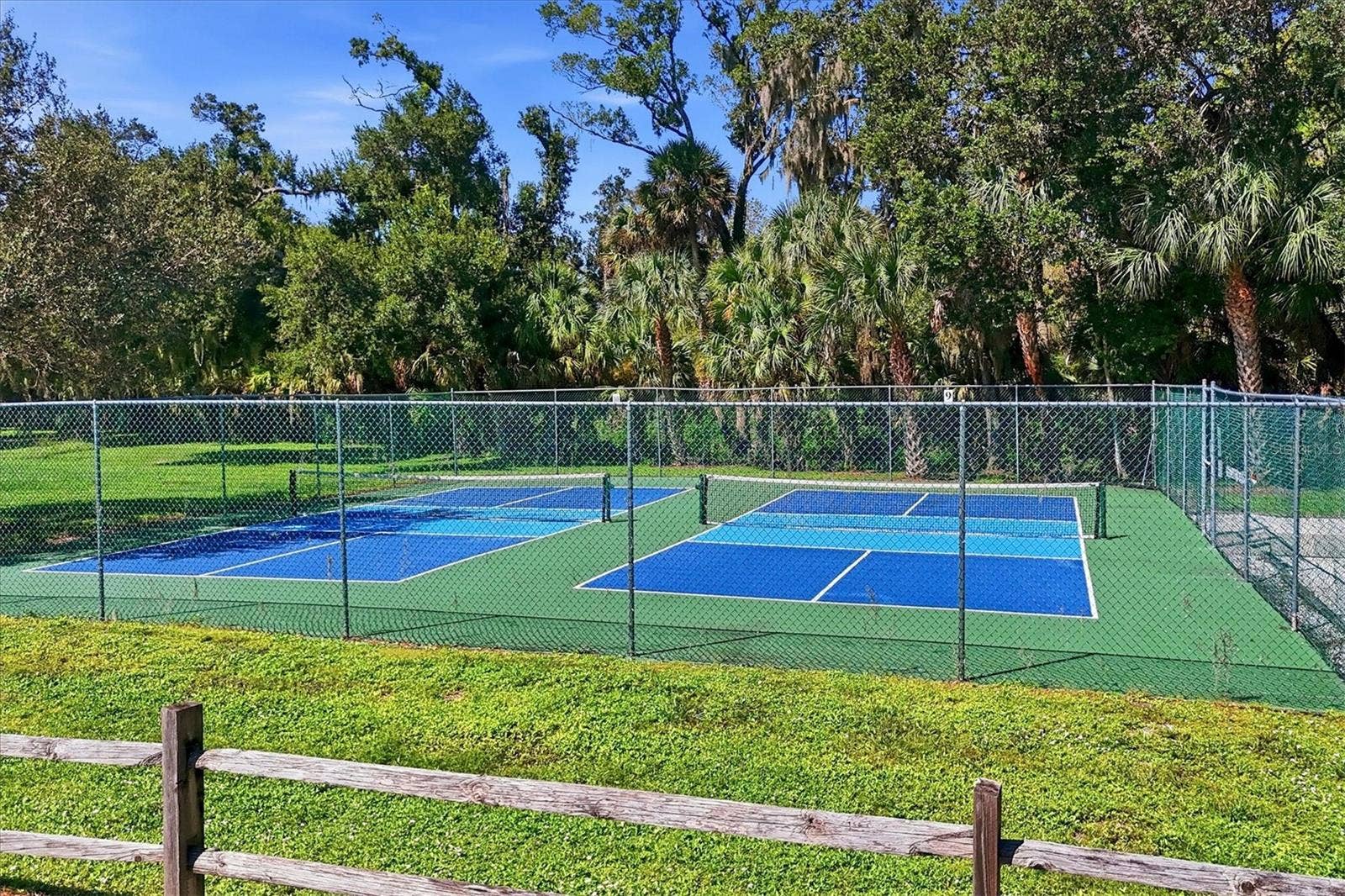 5246 LAKE VILLAGE DRIVE, #58, Sarasota, FL 34235 5246 LAKE VILLAGE DRIVE, #58, Sarasota, FL 34235