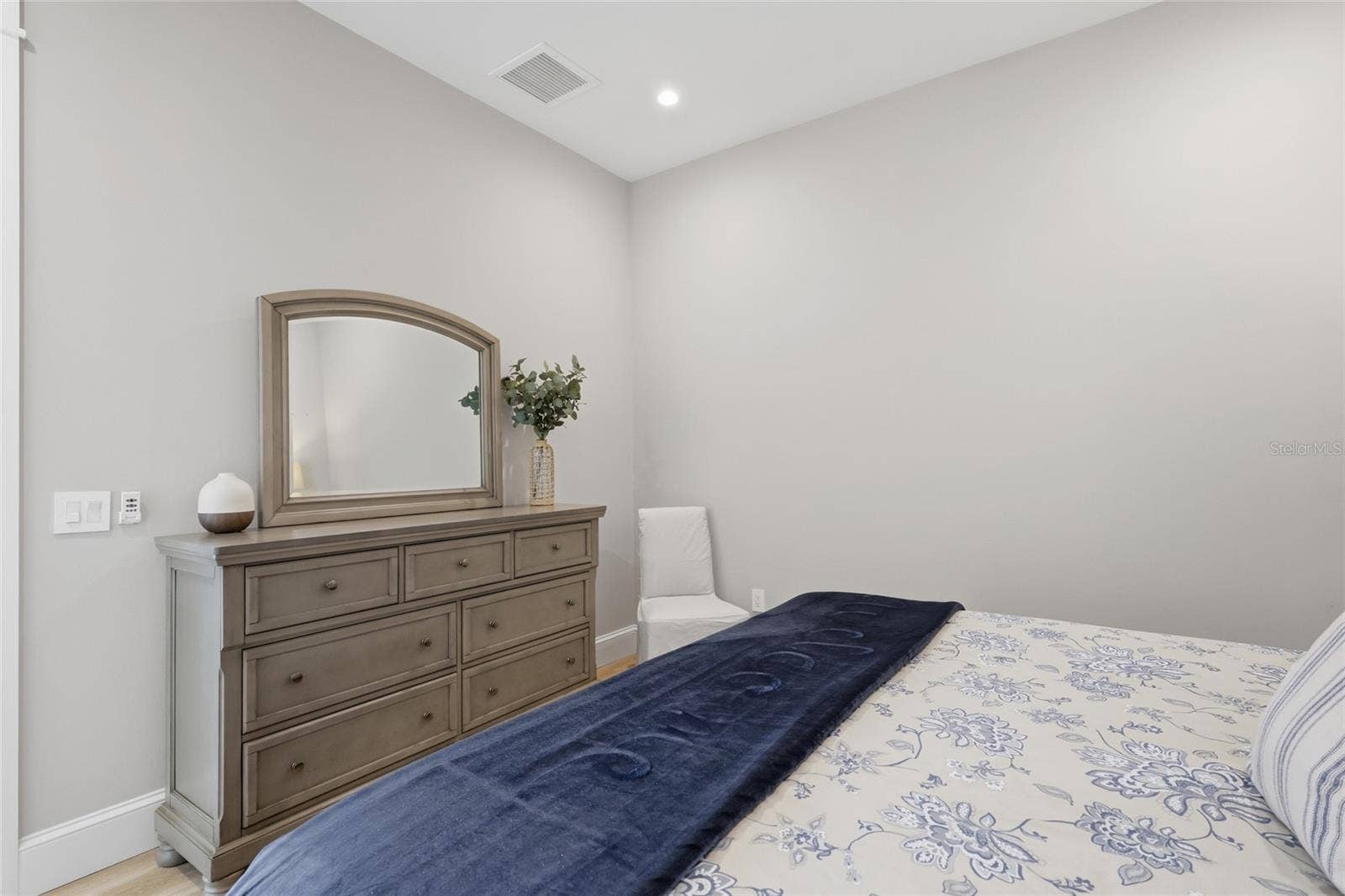1707 PALMA SOLA BOULEVARD, Bradenton, FL 34209 1707 PALMA SOLA BOULEVARD, Bradenton, FL 34209