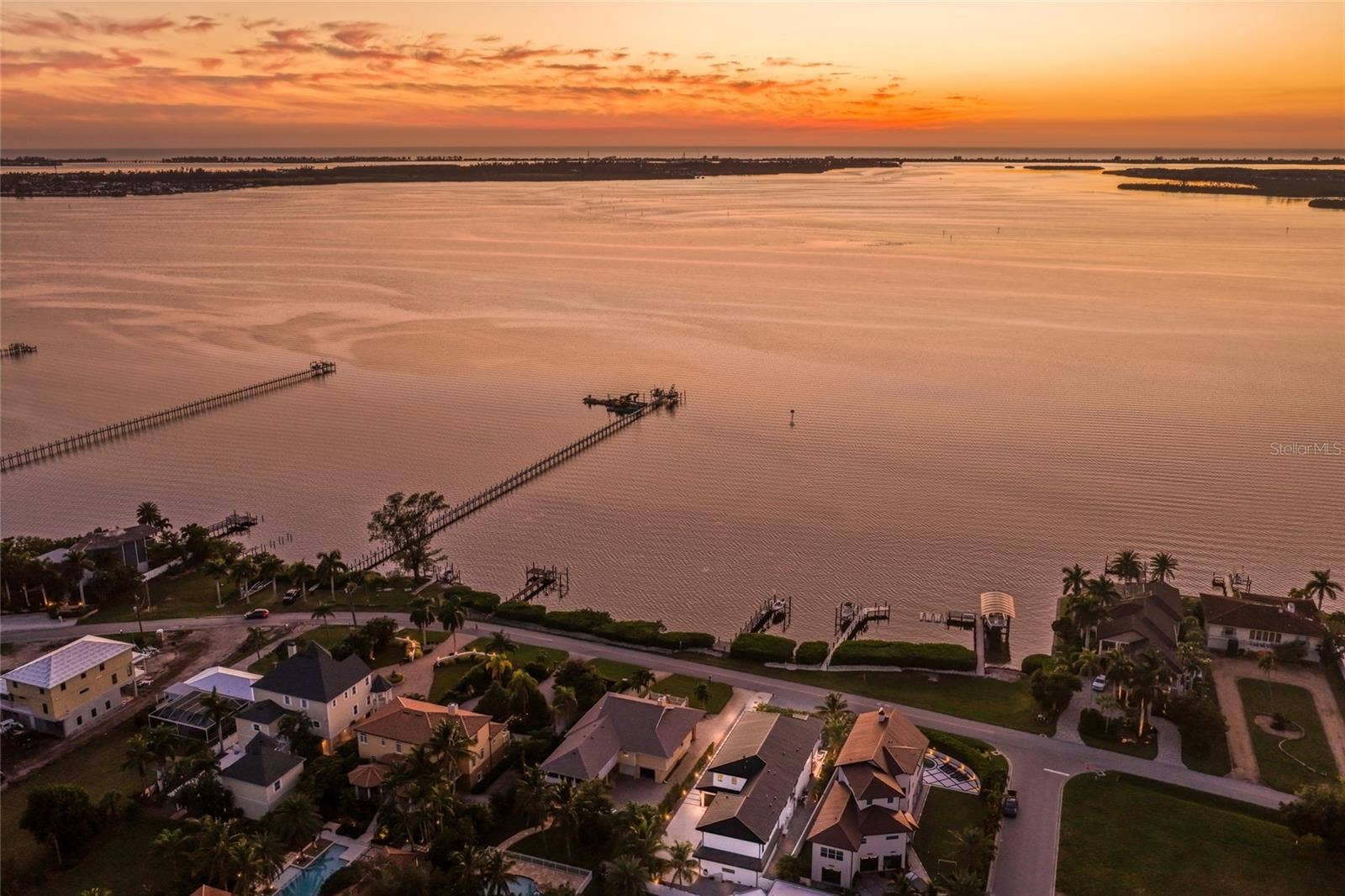 1707 PALMA SOLA BOULEVARD, Bradenton, FL 34209 1707 PALMA SOLA BOULEVARD, Bradenton, FL 34209