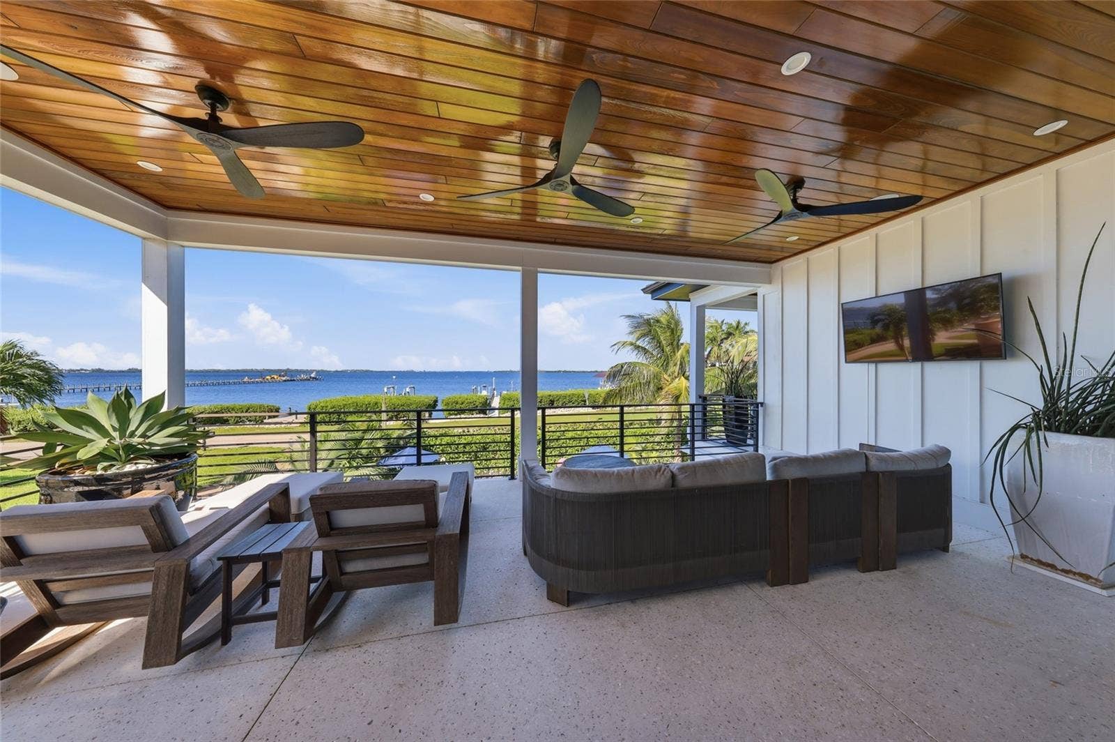 1707 PALMA SOLA BOULEVARD, Bradenton, FL 34209 1707 PALMA SOLA BOULEVARD, Bradenton, FL 34209