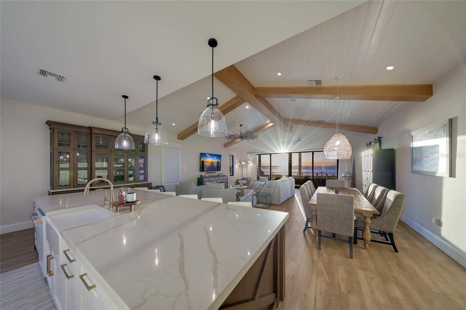 1707 PALMA SOLA BOULEVARD, Bradenton, FL 34209 1707 PALMA SOLA BOULEVARD, Bradenton, FL 34209