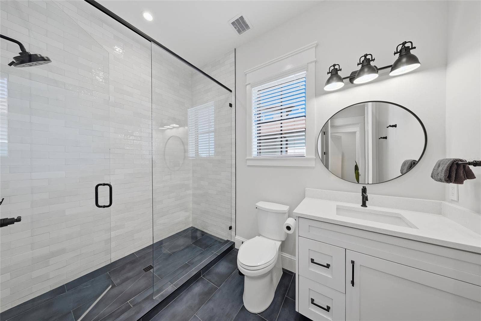 1707 PALMA SOLA BOULEVARD, Bradenton, FL 34209 1707 PALMA SOLA BOULEVARD, Bradenton, FL 34209