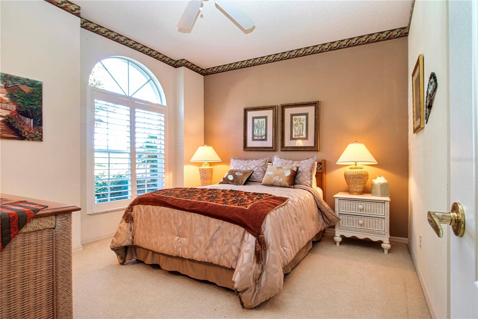 Guest Bedroom, built in closet