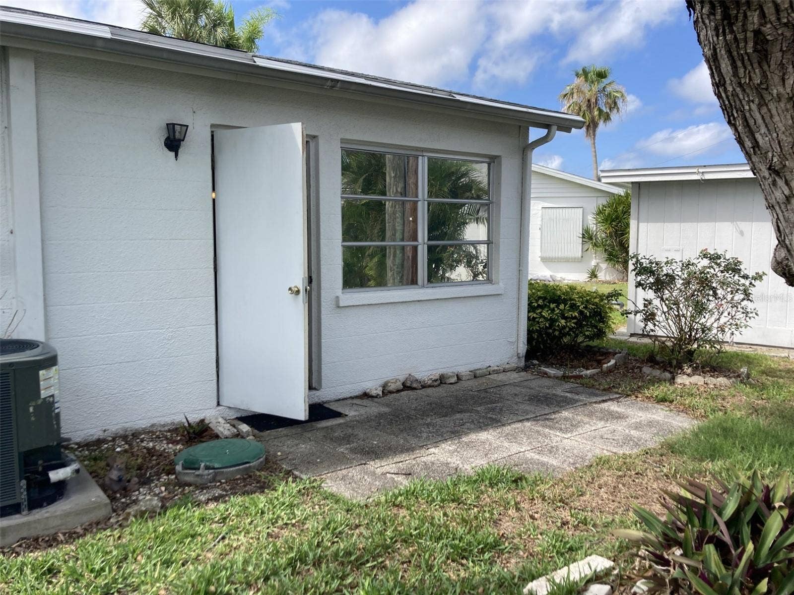 6110 CORAL WAY, Bradenton, FL 34207 6110 CORAL WAY, Bradenton, FL 34207