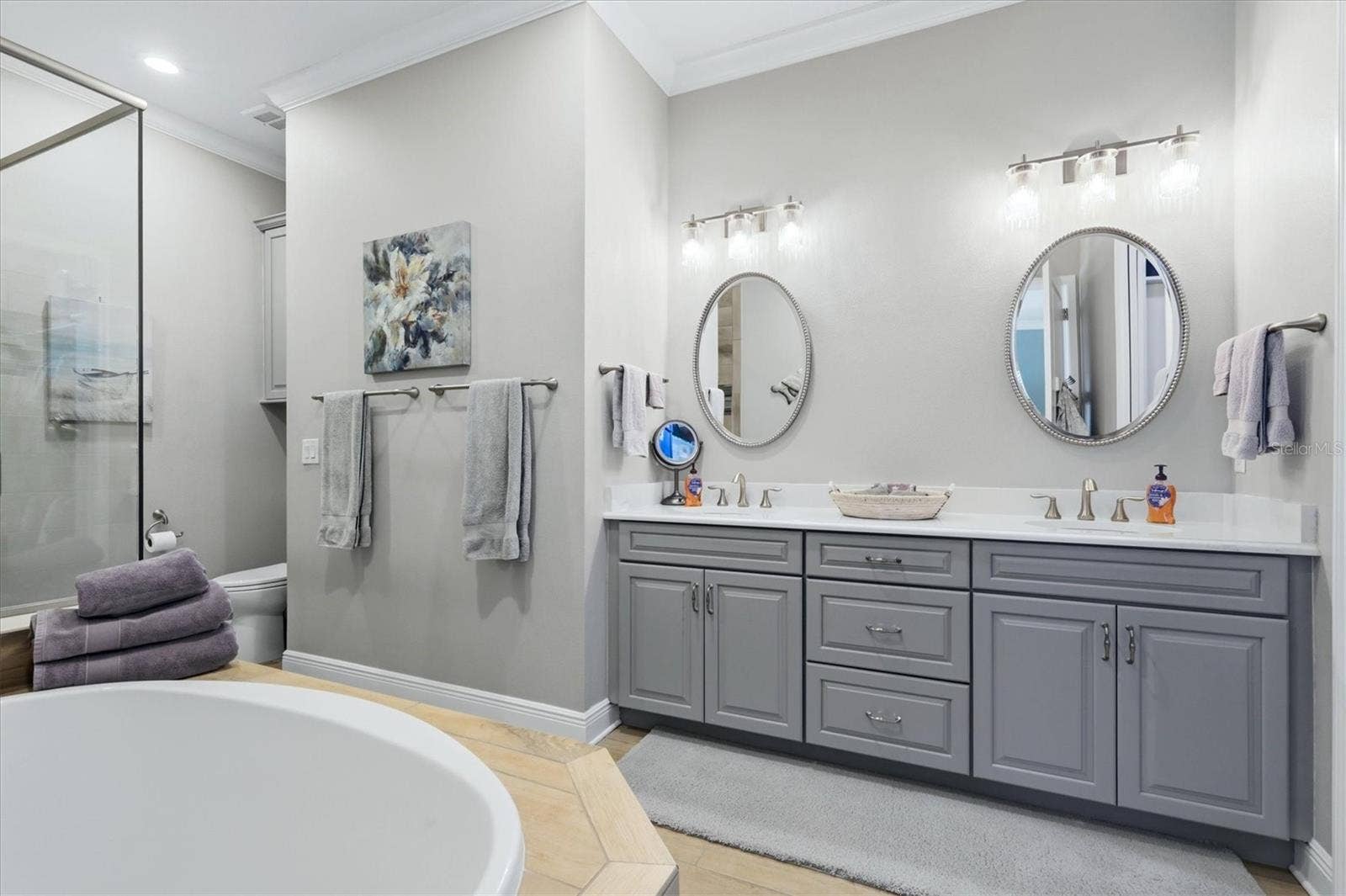 7920 34TH AVENUE W, #303, Bradenton, FL 34209 Updated primary bath.