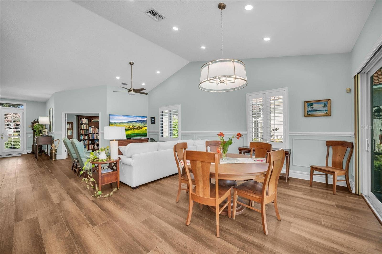 8722 54TH AVENUE E, Bradenton, FL 34211