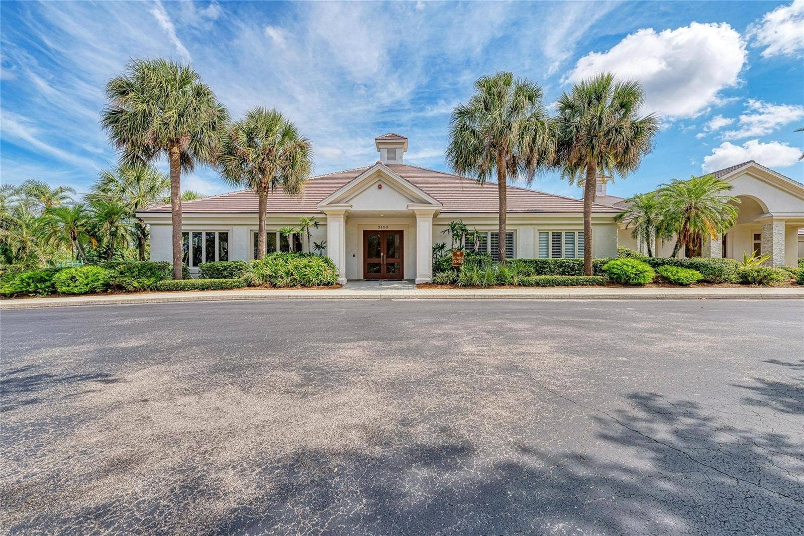 8722 54TH AVENUE E, Bradenton, FL 34211