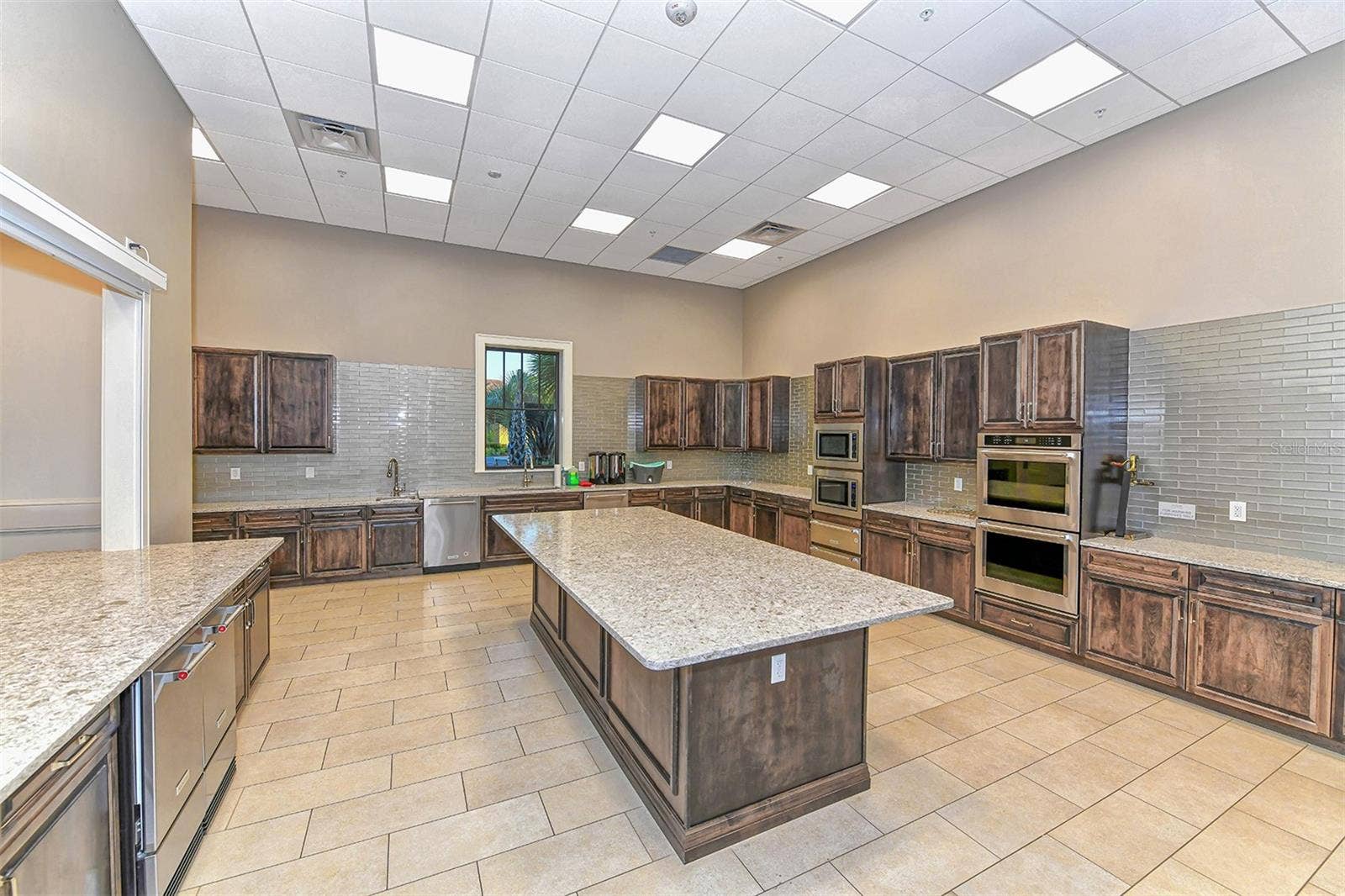 16925 PELHAM PLACE, Bradenton, FL 34202 16925 PELHAM PLACE, Bradenton, FL 34202