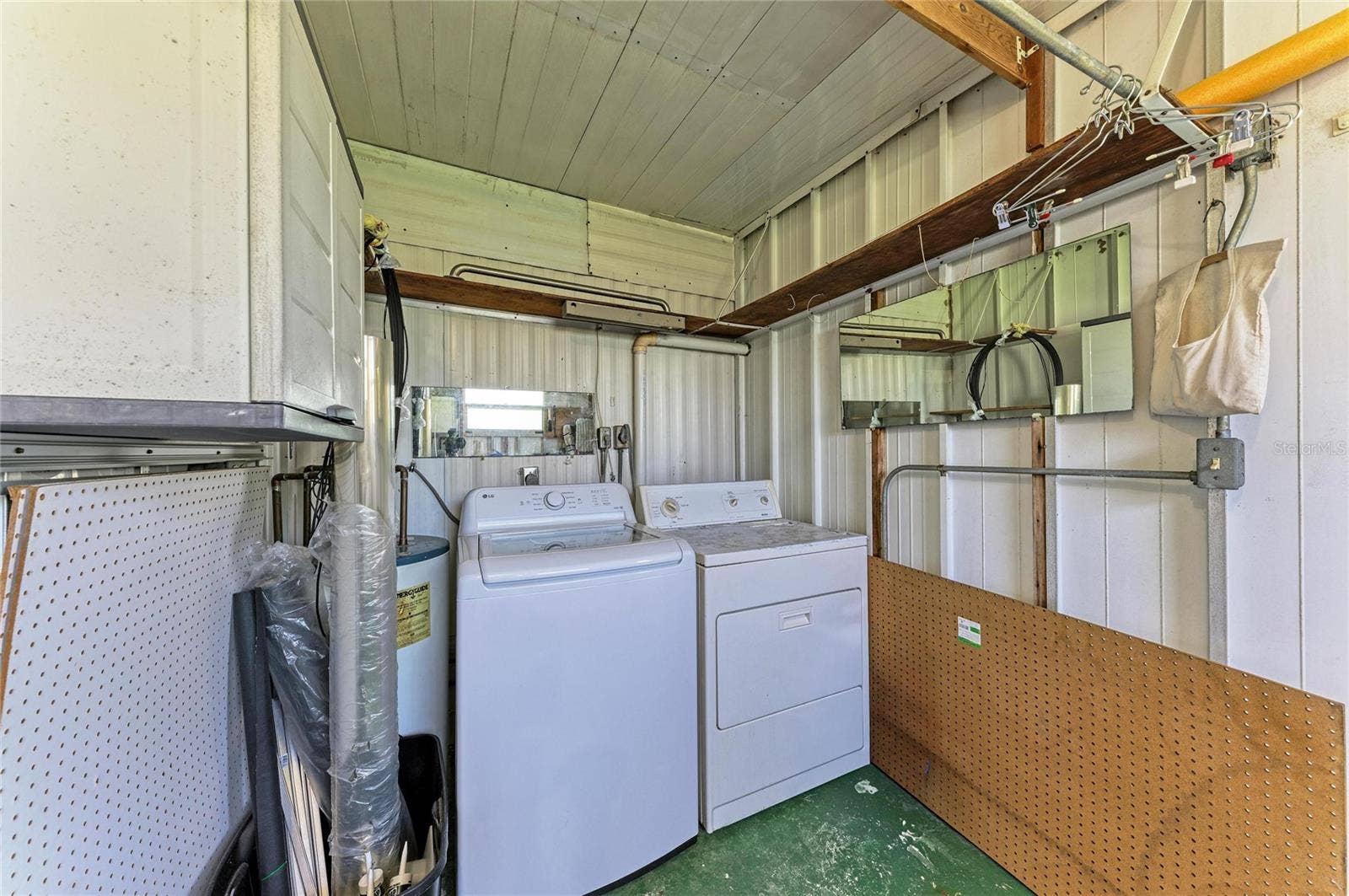 4924 OAKLAND HILLS AVENUE, Sarasota, FL 34234 4924 OAKLAND HILLS AVENUE, Sarasota, FL 34234