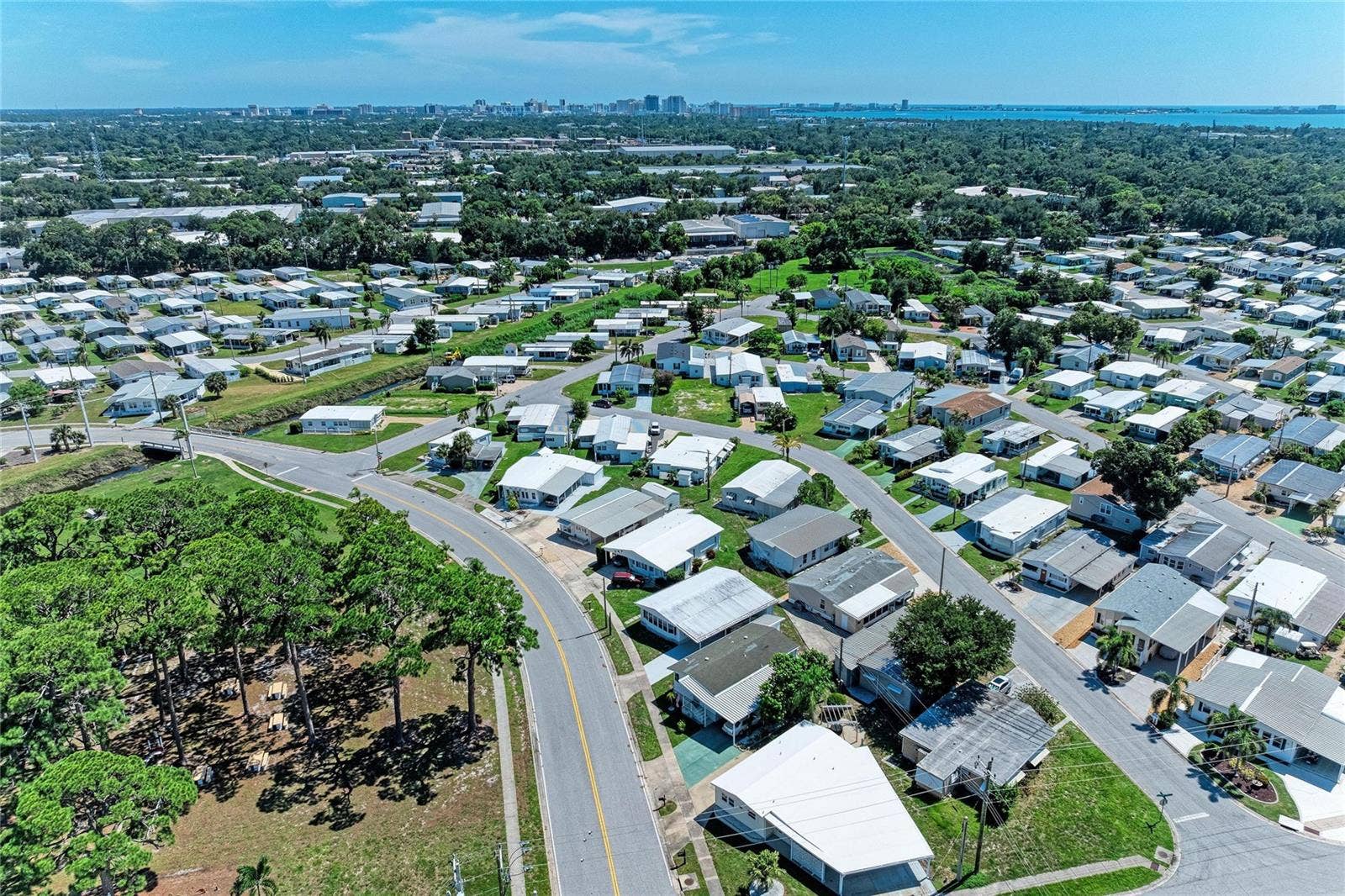 4924 OAKLAND HILLS AVENUE, Sarasota, FL 34234 4924 OAKLAND HILLS AVENUE, Sarasota, FL 34234