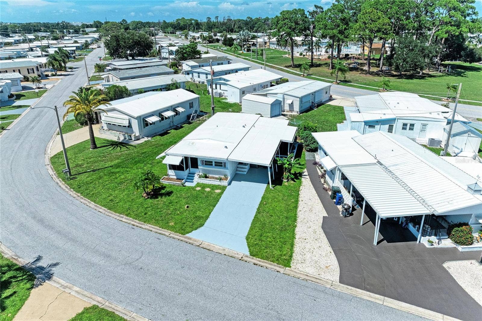 4924 OAKLAND HILLS AVENUE, Sarasota, FL 34234 4924 OAKLAND HILLS AVENUE, Sarasota, FL 34234