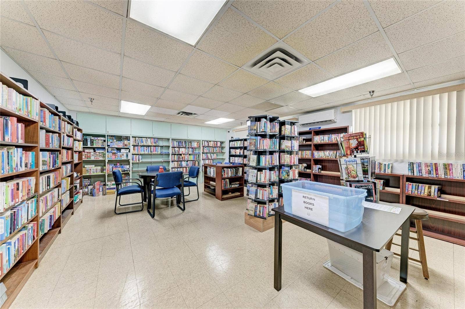4924 OAKLAND HILLS AVENUE, Sarasota, FL 34234 4924 OAKLAND HILLS AVENUE, Sarasota, FL 34234