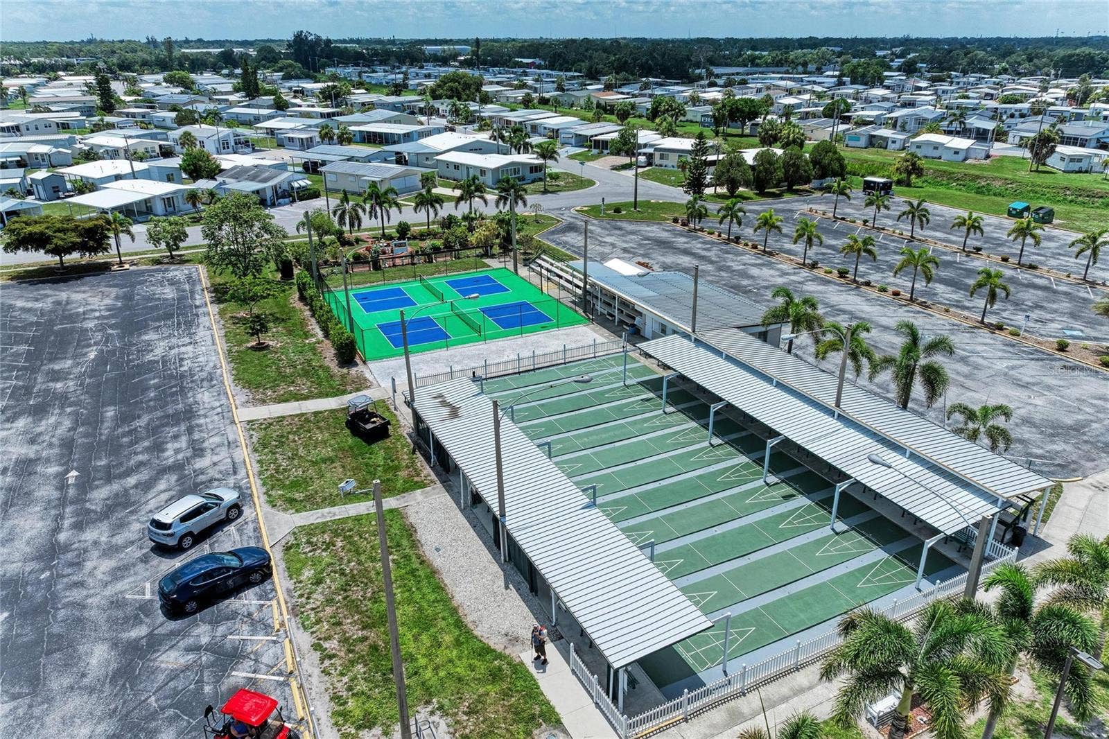 4924 OAKLAND HILLS AVENUE, Sarasota, FL 34234 4924 OAKLAND HILLS AVENUE, Sarasota, FL 34234