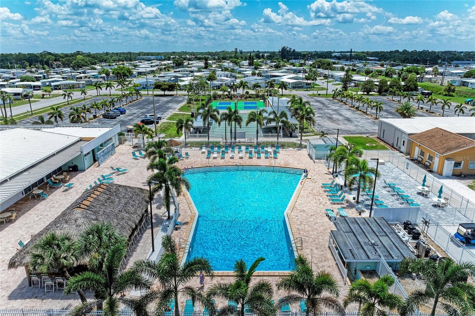 4924 OAKLAND HILLS AVENUE, Sarasota, FL 34234 4924 OAKLAND HILLS AVENUE, Sarasota, FL 34234