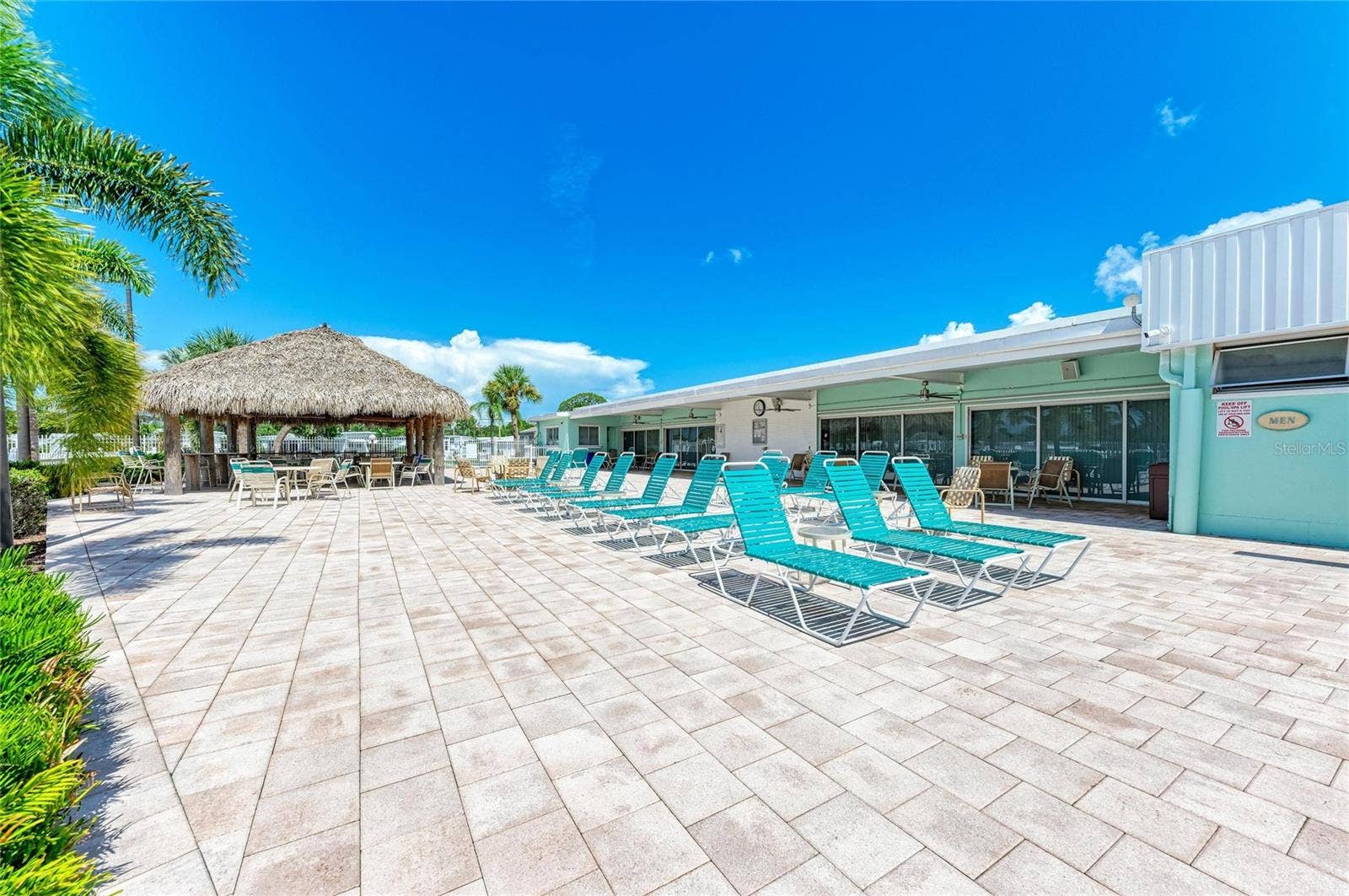 4924 OAKLAND HILLS AVENUE, Sarasota, FL 34234 4924 OAKLAND HILLS AVENUE, Sarasota, FL 34234