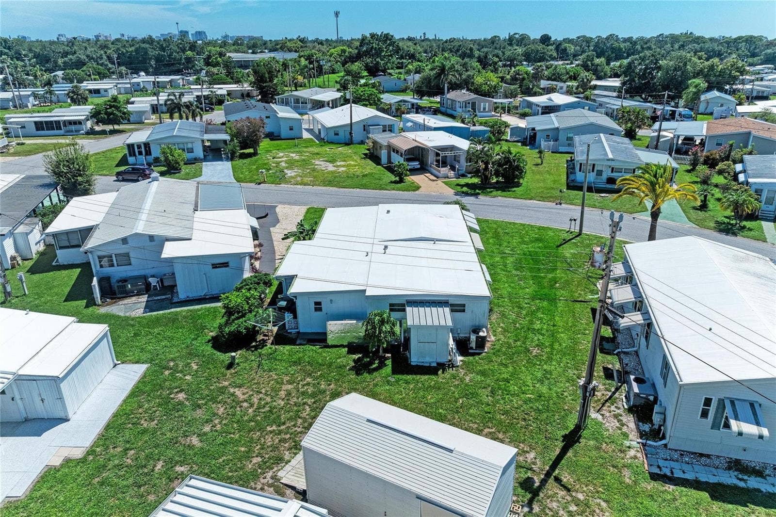 4924 OAKLAND HILLS AVENUE, Sarasota, FL 34234 4924 OAKLAND HILLS AVENUE, Sarasota, FL 34234