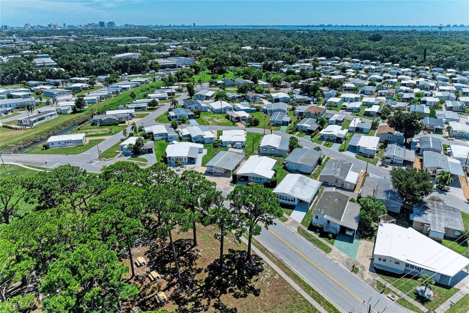 4924 OAKLAND HILLS AVENUE, Sarasota, FL 34234 4924 OAKLAND HILLS AVENUE, Sarasota, FL 34234