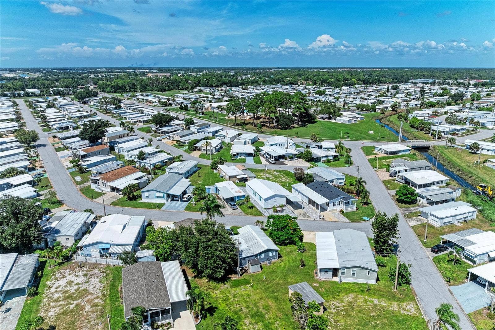 4924 OAKLAND HILLS AVENUE, Sarasota, FL 34234 4924 OAKLAND HILLS AVENUE, Sarasota, FL 34234