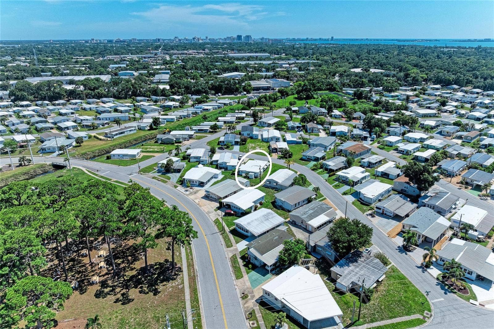 4924 OAKLAND HILLS AVENUE, Sarasota, FL 34234 4924 OAKLAND HILLS AVENUE, Sarasota, FL 34234