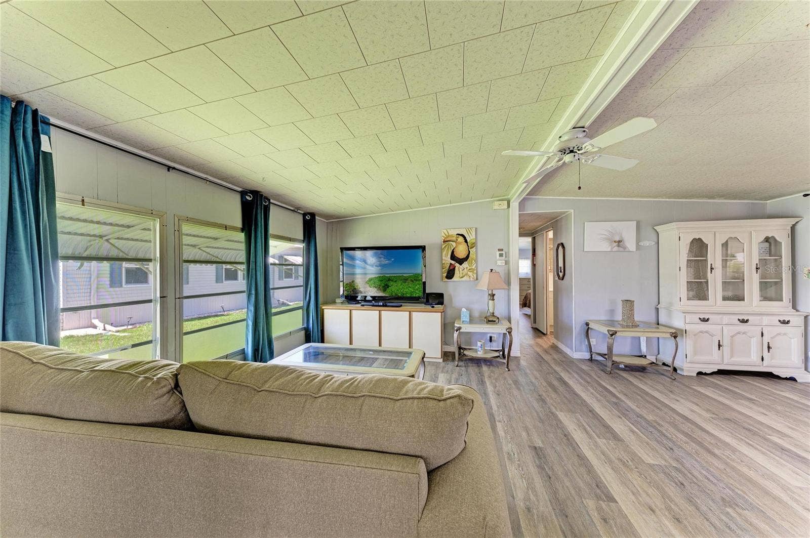 4924 OAKLAND HILLS AVENUE, Sarasota, FL 34234 4924 OAKLAND HILLS AVENUE, Sarasota, FL 34234