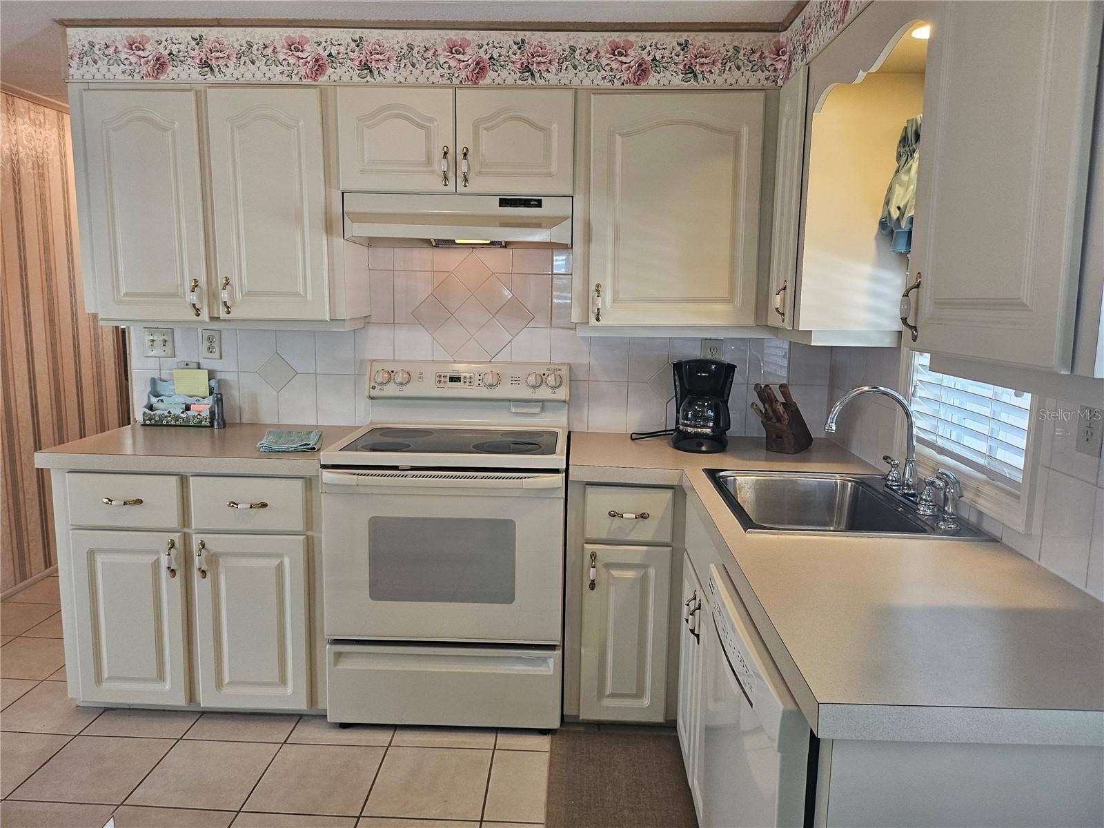 3218 SUMAC TERRACE, Sarasota, FL 34237