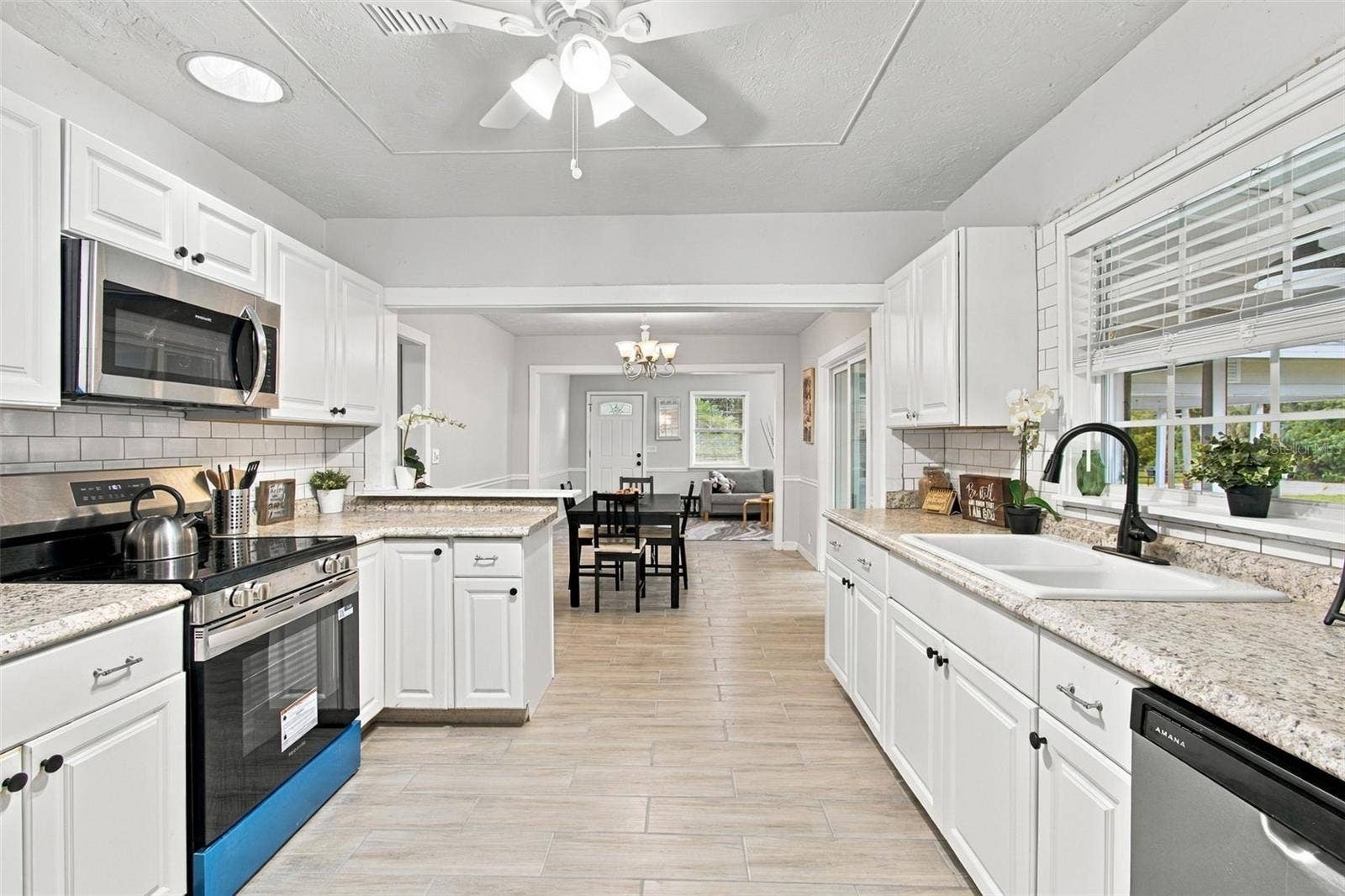 2115 55TH AVENUE E, Bradenton, FL 34203 2115 55TH AVENUE E, Bradenton, FL 34203