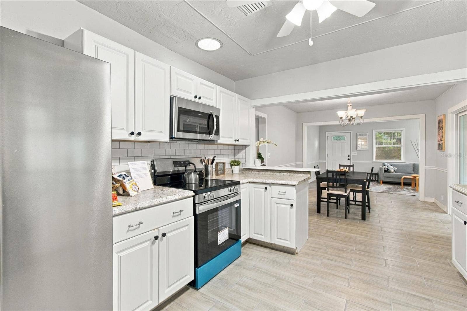 2115 55TH AVENUE E, Bradenton, FL 34203 2115 55TH AVENUE E, Bradenton, FL 34203