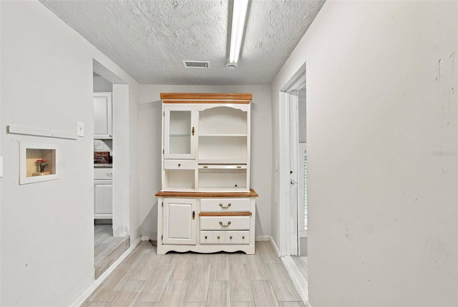 2115 55TH AVENUE E, Bradenton, FL 34203 2115 55TH AVENUE E, Bradenton, FL 34203