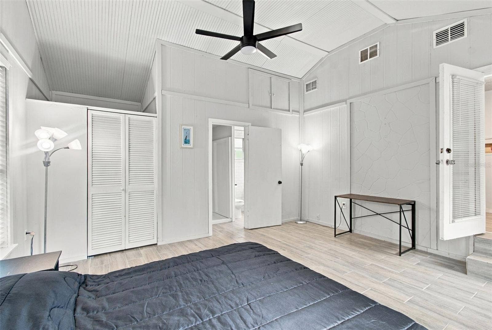 2115 55TH AVENUE E, Bradenton, FL 34203 2115 55TH AVENUE E, Bradenton, FL 34203