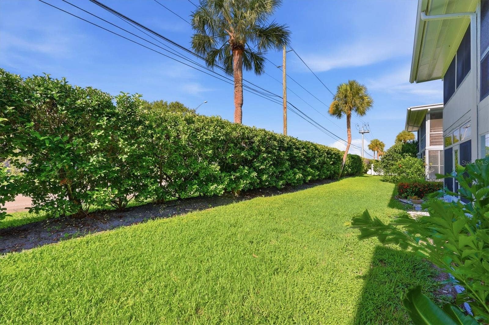 3950 ROXANE BOULEVARD, #3B, Sarasota, FL 34235 well maintained community