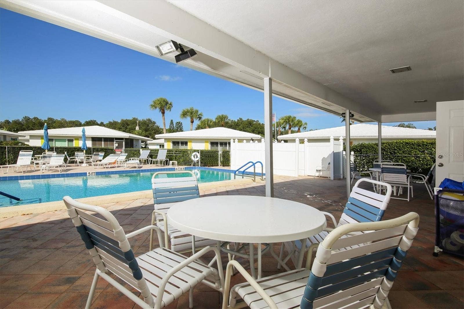 3950 ROXANE BOULEVARD, #3B, Sarasota, FL 34235 3950 ROXANE BOULEVARD, #3B, Sarasota, FL 34235