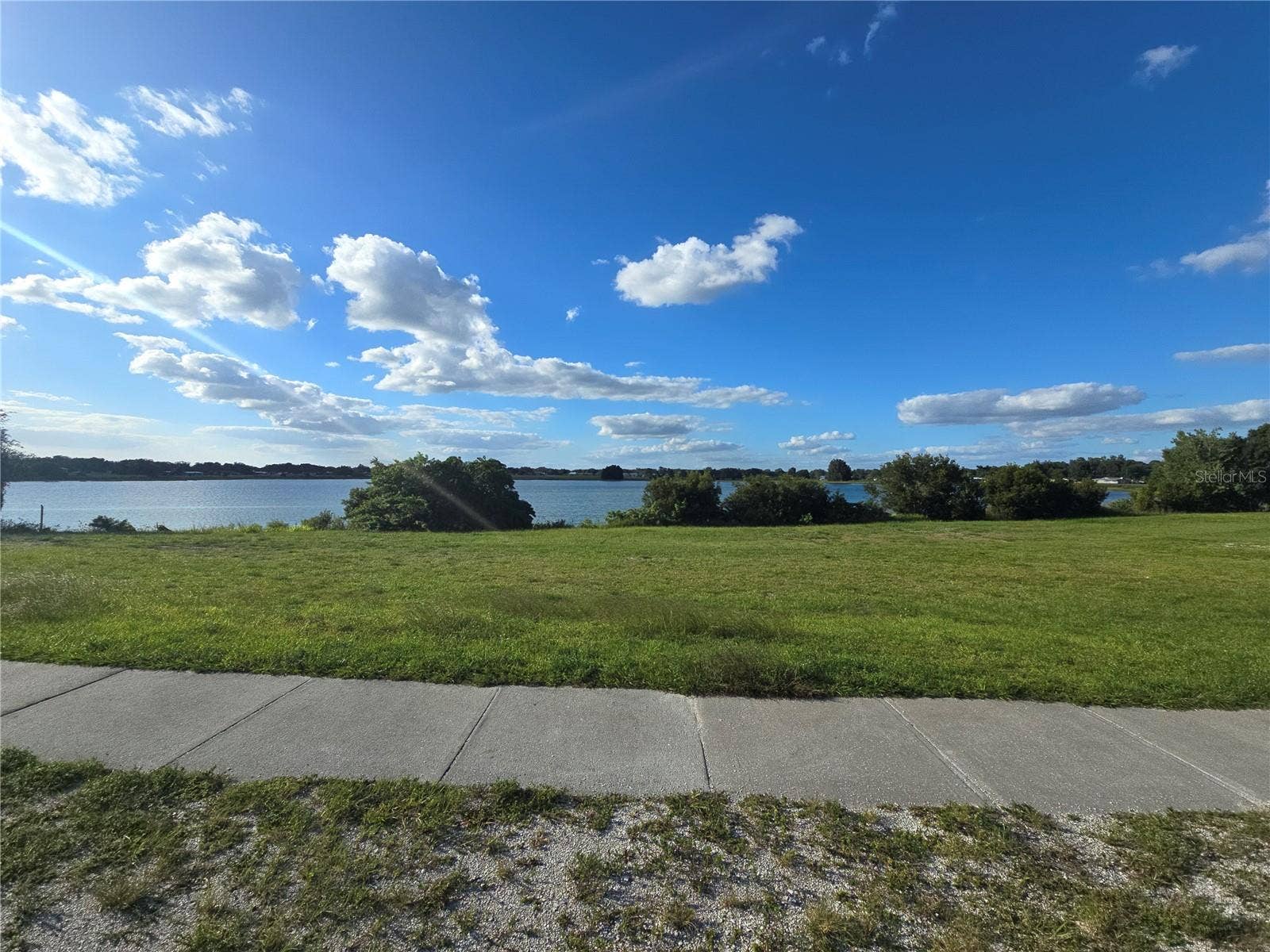 2074 W HIBISCUS ROAD, Avon Park, FL 33825 Lake Olivia