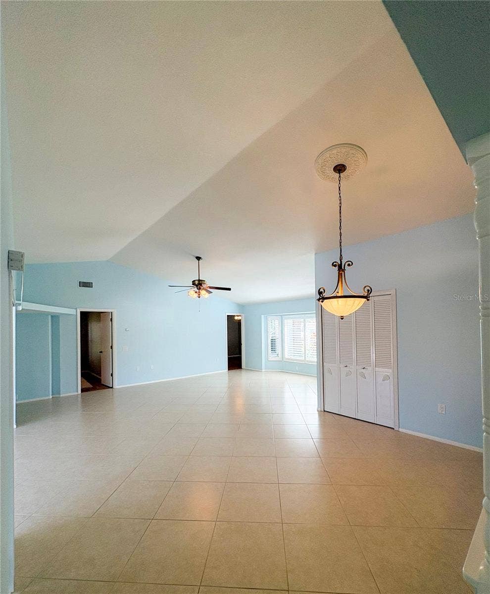 3601 GARDEN LAKES CLENET, Bradenton, FL 34203