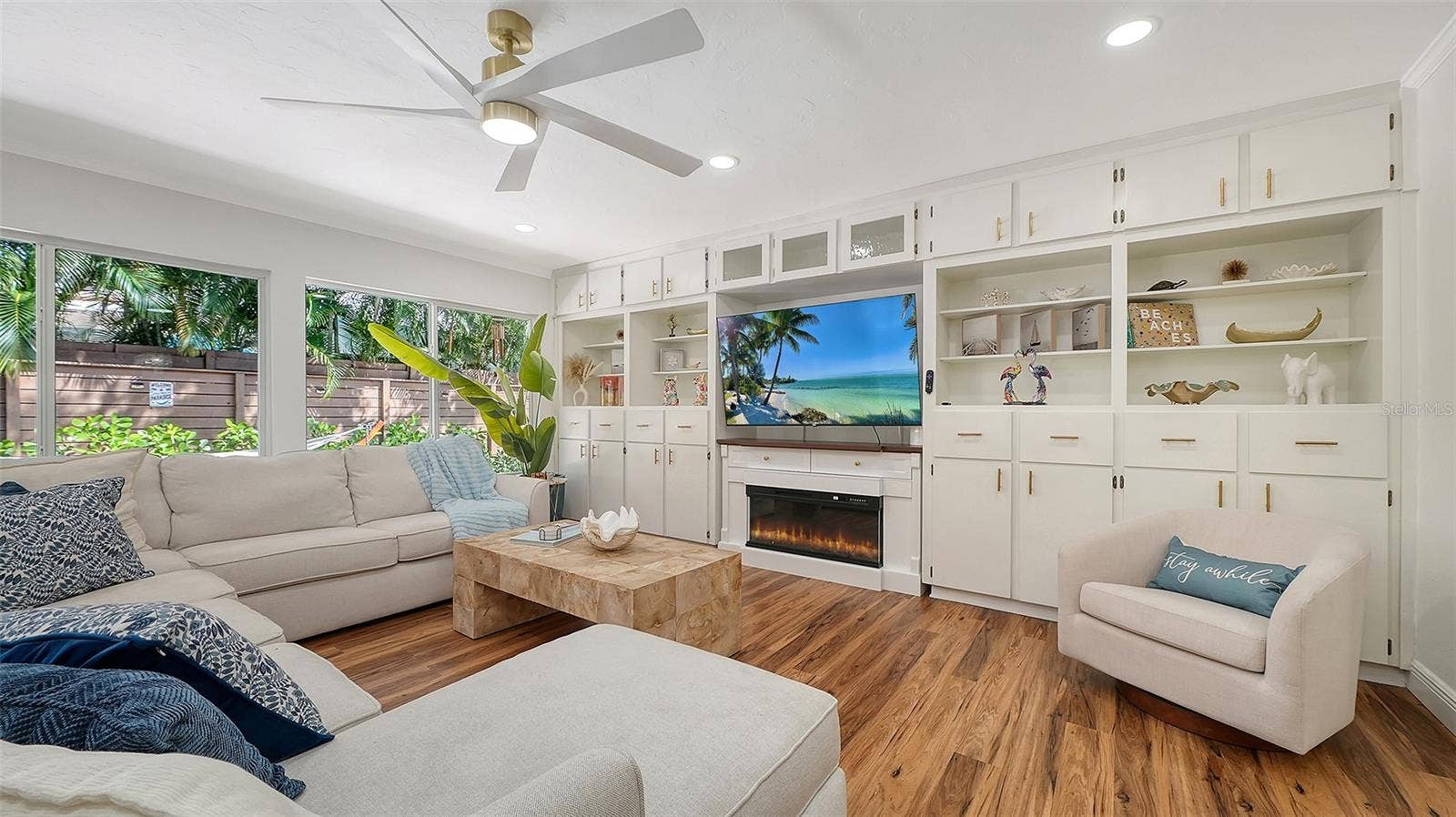 2375 DATURA STREET, Sarasota, FL 34239 2375 DATURA STREET, Sarasota, FL 34239