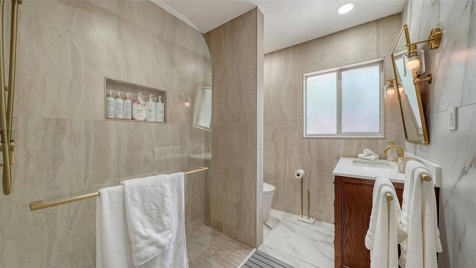 2375 DATURA STREET, Sarasota, FL 34239 2375 DATURA STREET, Sarasota, FL 34239