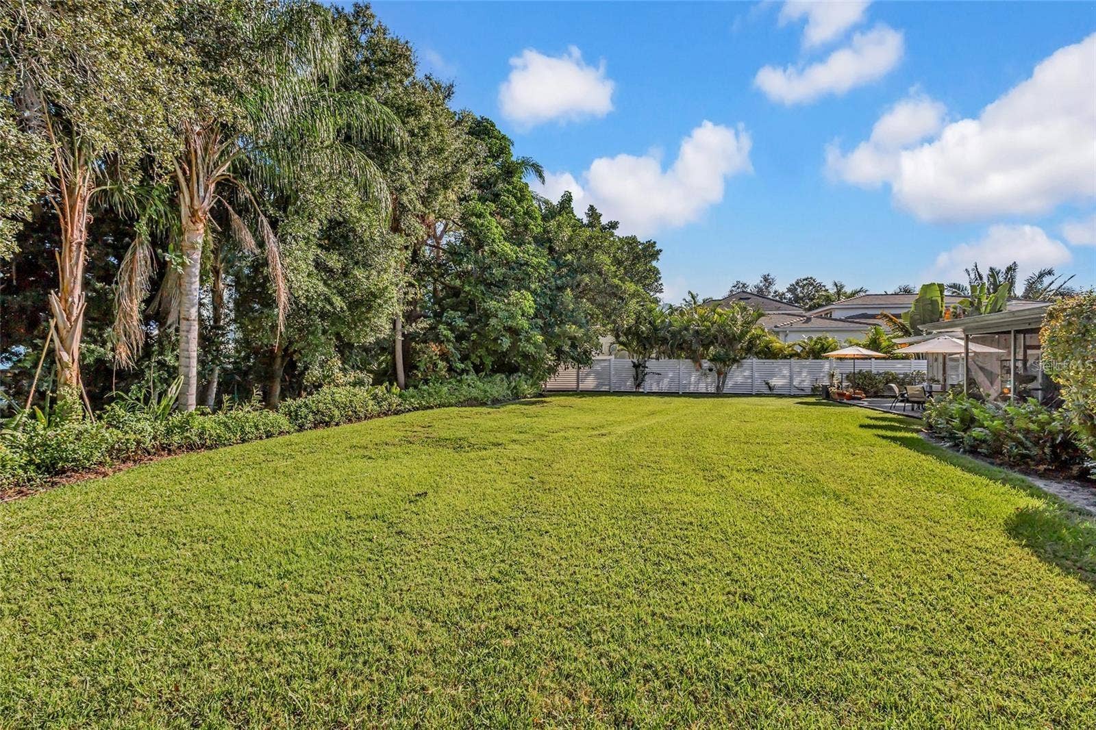 1605 N LAKE SHORE DRIVE, Sarasota, FL 34231 1605 N LAKE SHORE DRIVE, Sarasota, FL 34231