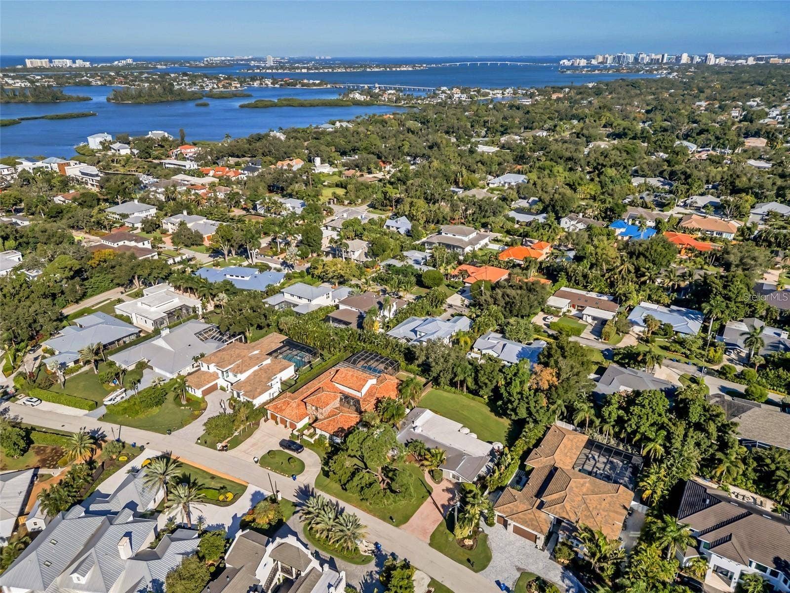 1605 N LAKE SHORE DRIVE, Sarasota, FL 34231 1605 N LAKE SHORE DRIVE, Sarasota, FL 34231