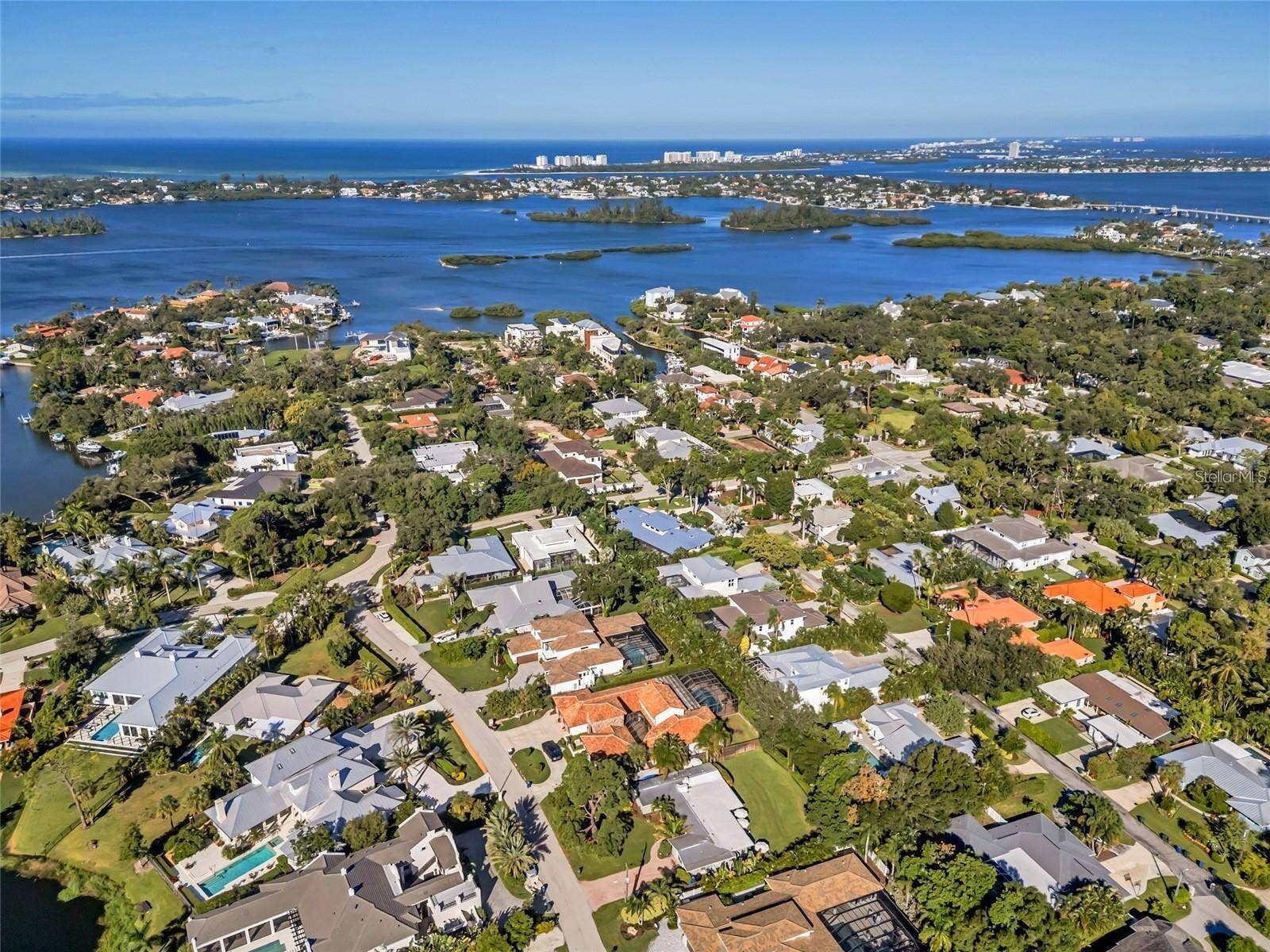 1605 N LAKE SHORE DRIVE, Sarasota, FL 34231 1605 N LAKE SHORE DRIVE, Sarasota, FL 34231