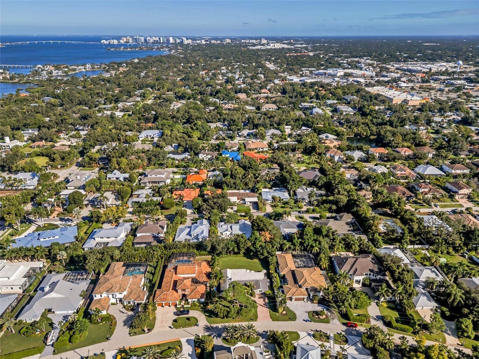1605 N LAKE SHORE DRIVE, Sarasota, FL 34231 1605 N LAKE SHORE DRIVE, Sarasota, FL 34231