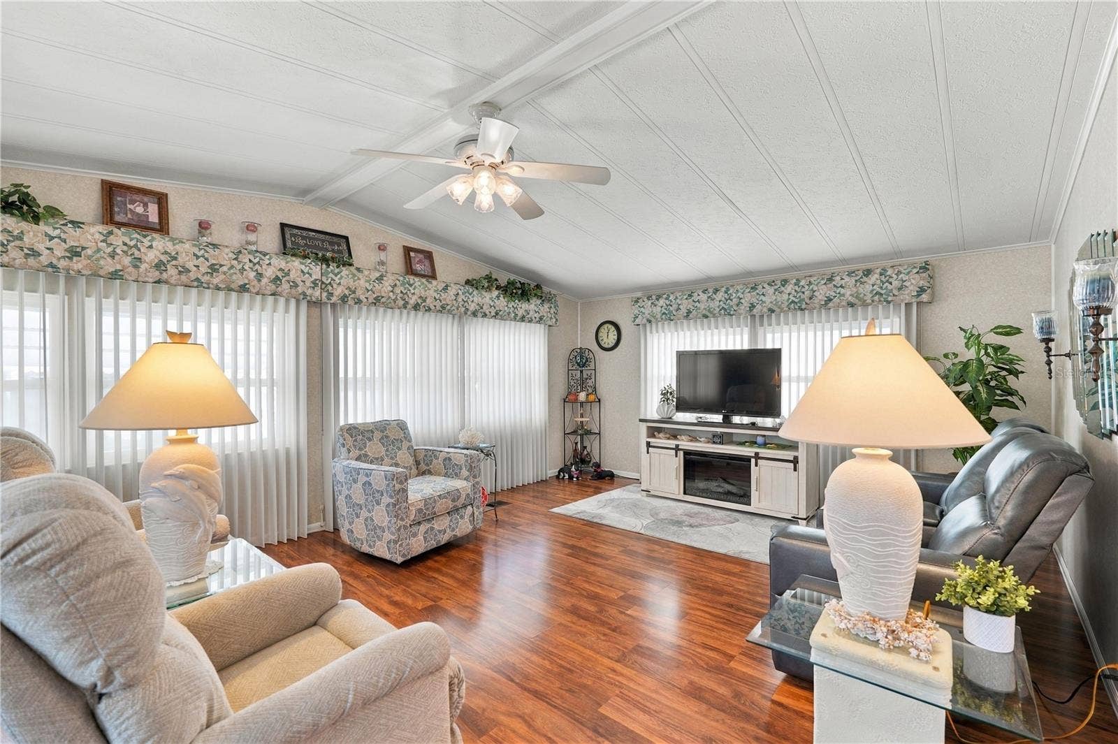 5619 BAYSHORE ROAD, #422, Palmetto, FL 34221 5619 BAYSHORE ROAD, #422, Palmetto, FL 34221