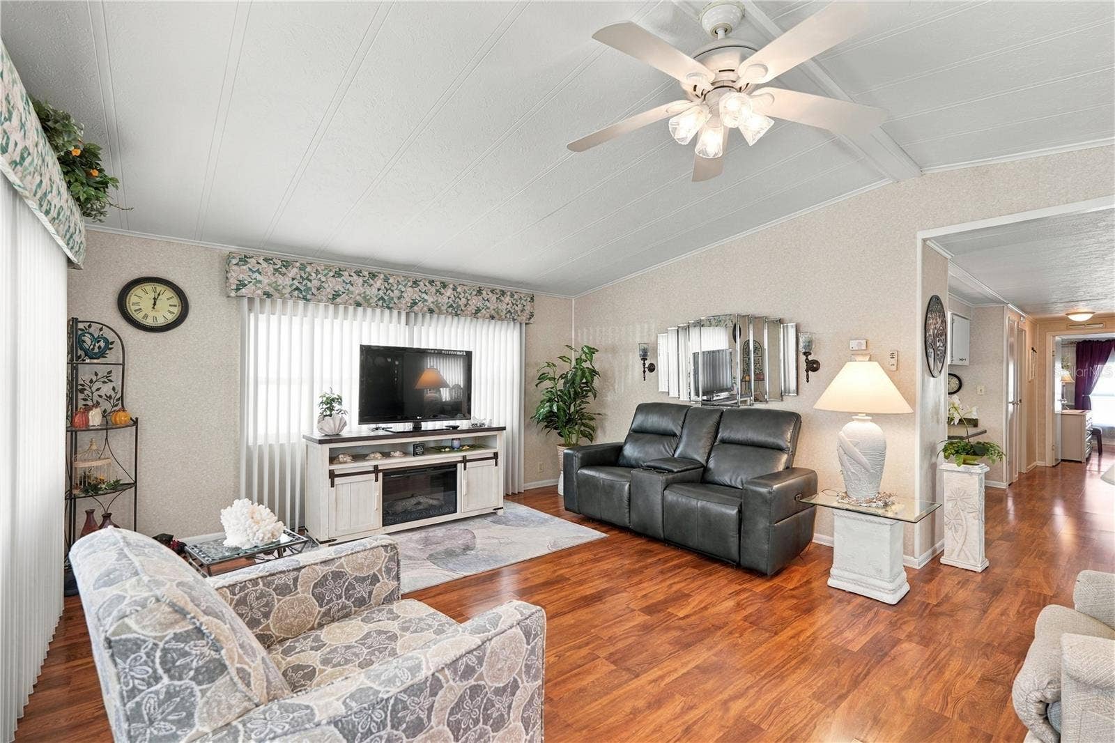 5619 BAYSHORE ROAD, #422, Palmetto, FL 34221 5619 BAYSHORE ROAD, #422, Palmetto, FL 34221