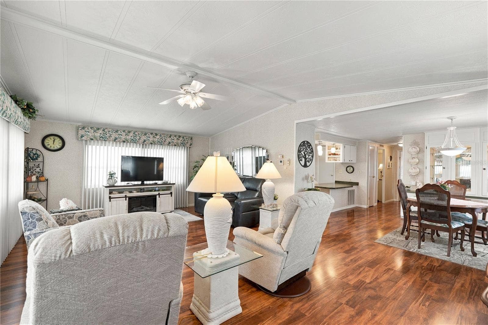 5619 BAYSHORE ROAD, #422, Palmetto, FL 34221 5619 BAYSHORE ROAD, #422, Palmetto, FL 34221